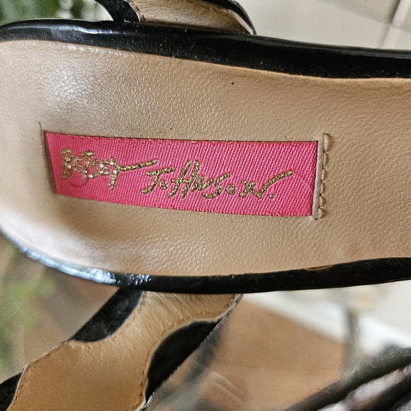 Betsey Johnson Size 8 1/2 M Black Polka Dot 5 inch Stilettos - Picture 5 of 6